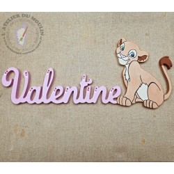 Plaque de porte Nala du roi Lion avec un prénom de couleur rose dragée